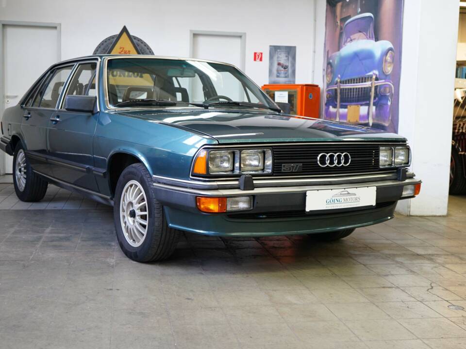 Immagine 2/39 di Audi 200 5T (1982)