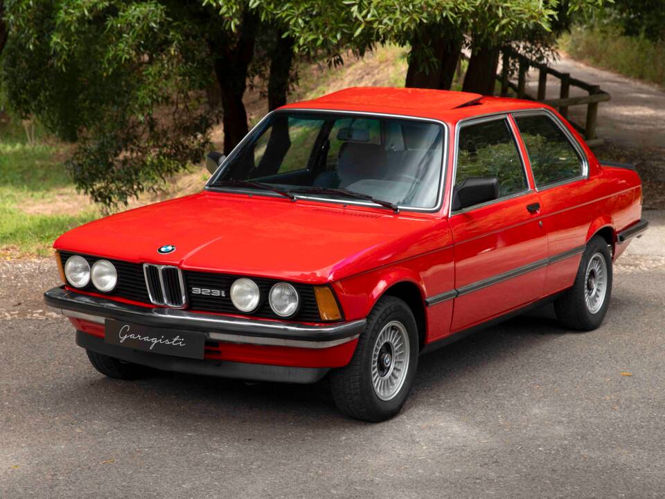 Imagen 2/56 de BMW 323i (1979)
