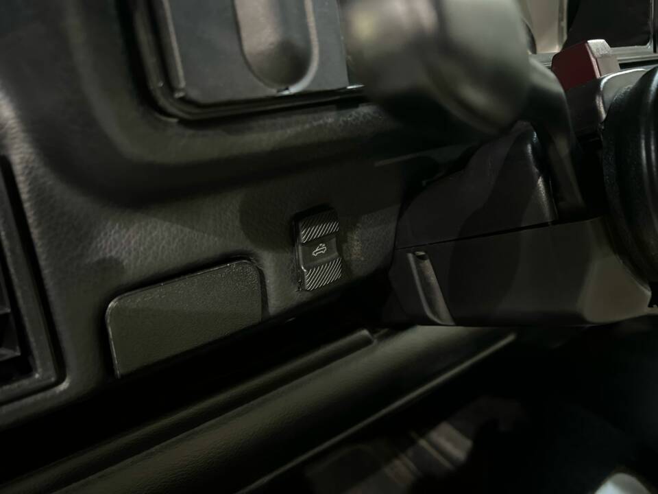 Immagine 11/68 di Volkswagen Golf III GTI 2.0 (1993)