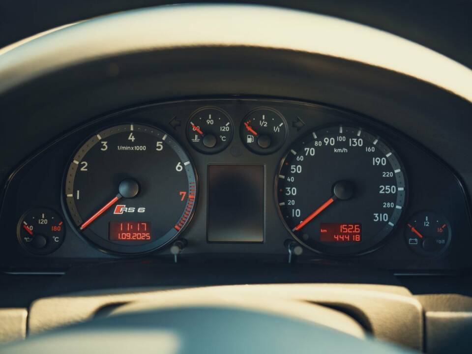 Image 12/15 de Audi RS6 (2003)