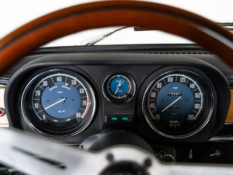 Bild 15/40 von Alfa Romeo Giulia Super 1.3 (1974)