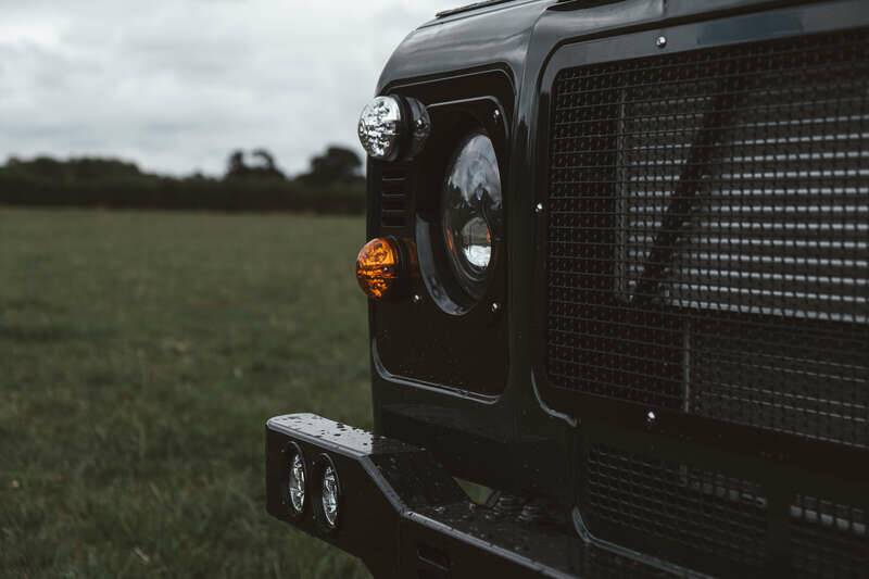 Bild 24/41 von Land Rover Defender 110 Td5 (2002)