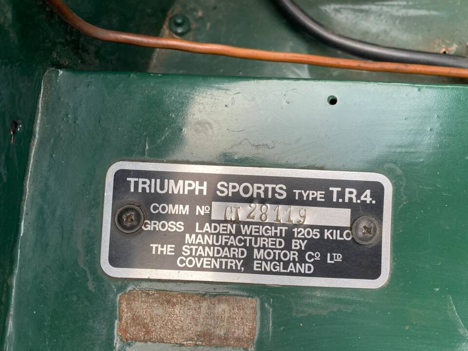 Image 44/66 of Triumph TR 4 (1964)