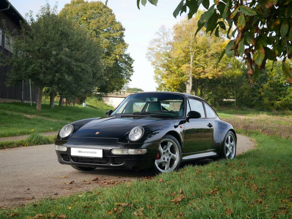 Image 36/36 de Porsche 911 Carrera 4S (1998)