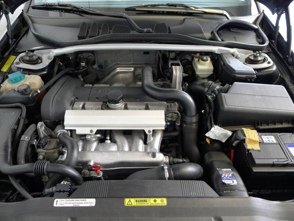 Image 10/38 de Volvo C70 2.4 T (1999)