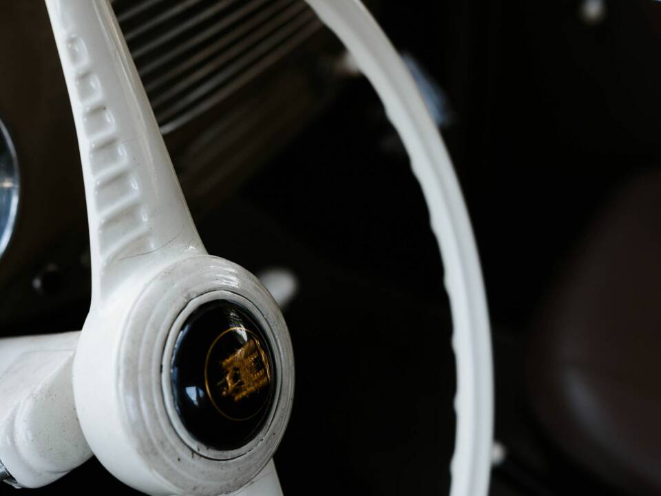 Immagine 10/56 di Volkswagen Maggiolino 1100 Standard "Ovali" (1954)