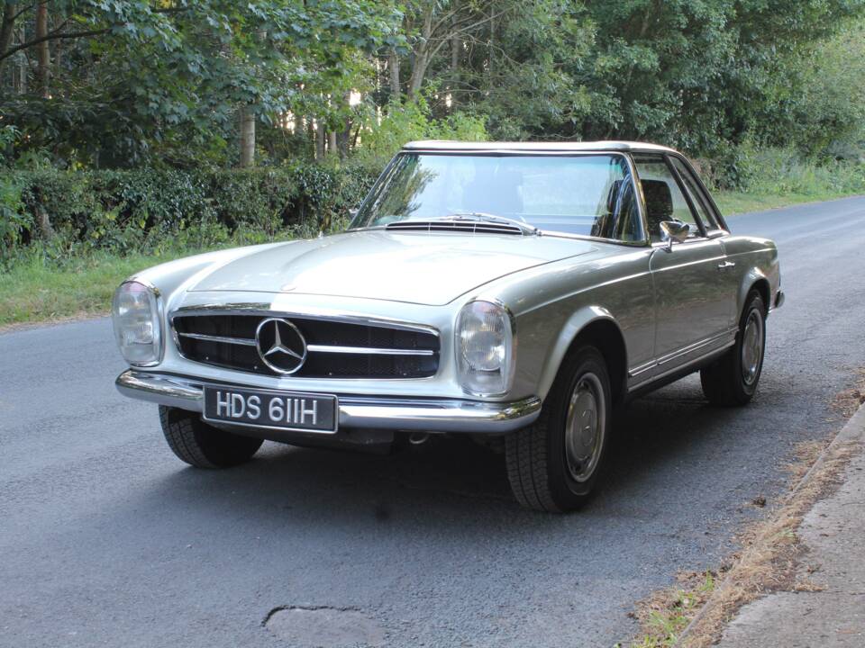 Image 3/23 of Mercedes-Benz 280 SL (1970)