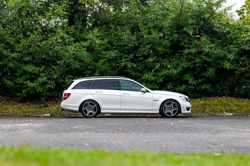 Bild 11/50 von Mercedes-Benz C 63 AMG T (2013)