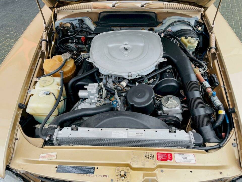 Image 27/36 de Mercedes-Benz 560 SL (1988)