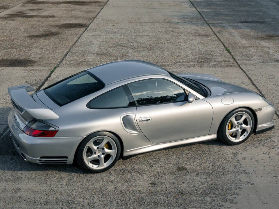 Image 5/51 of Porsche 911 GT2 (2001)