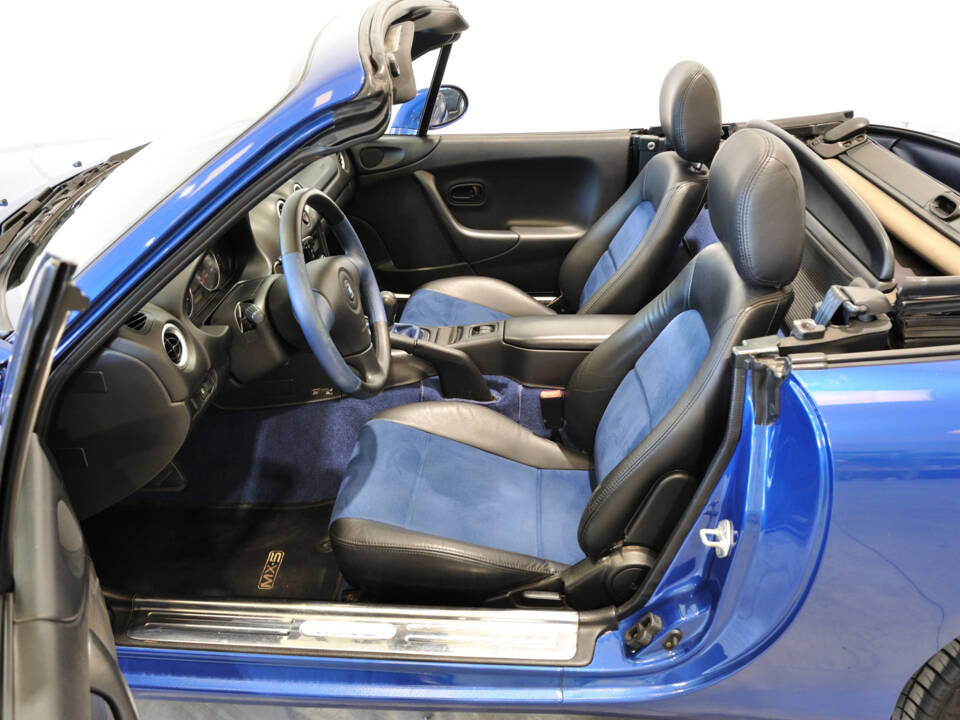 Image 22/47 of Mazda MX-5 1.8 (1999)