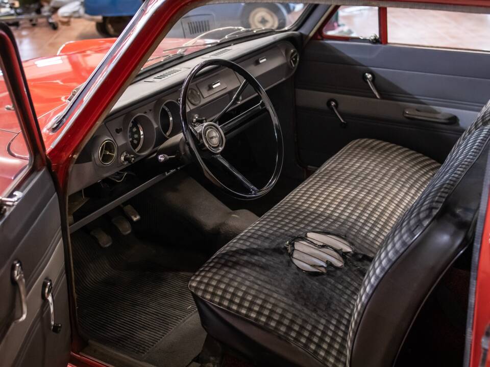 Afbeelding 15/20 van Ford Cortina 1200 Deluxe (1965)