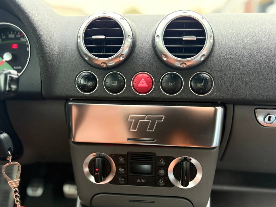 Image 11/14 of Audi TT 1.8 T (2006)