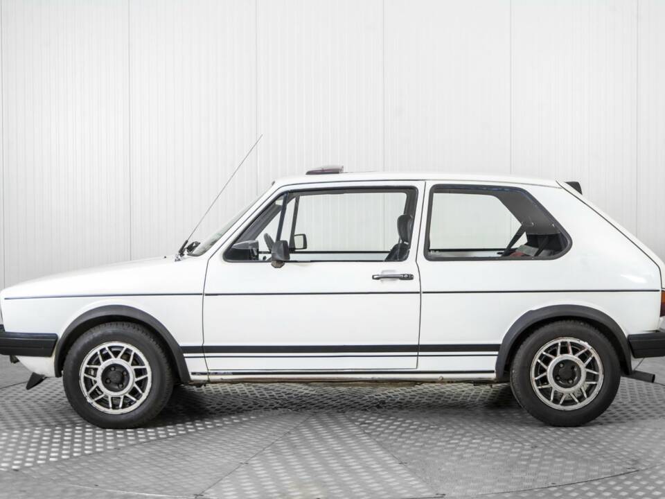 Bild 8/50 von Volkswagen Golf I GTI 1.8 (1983)