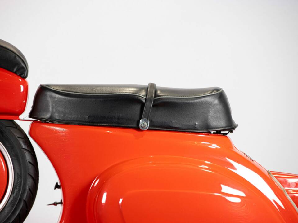 Immagine 25/49 di Piaggio Vespa 90 (1967)