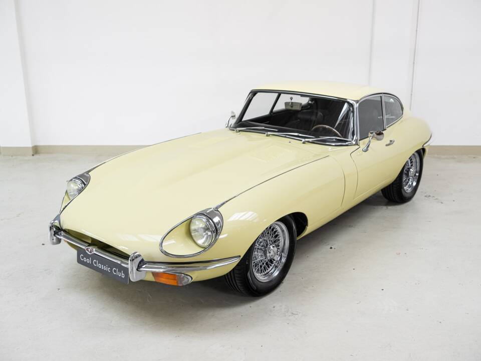 Imagen 3/40 de Jaguar E-Type (2+2) (1970)