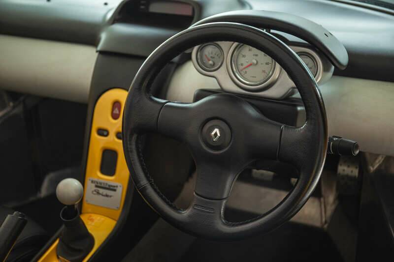 Image 13/34 of Renault Sport Spider (1998)