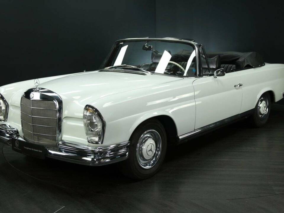 Imagen 3/50 de Mercedes-Benz 250 SE (1966)