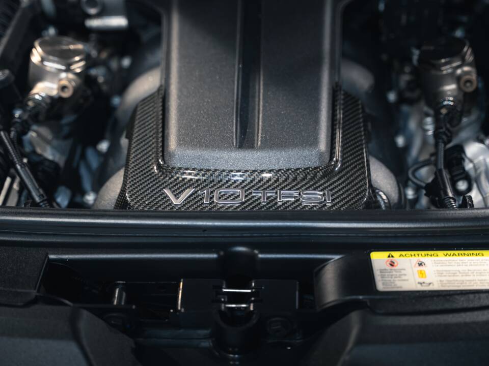 Imagen 21/36 de Audi RS6 Avant (2010)