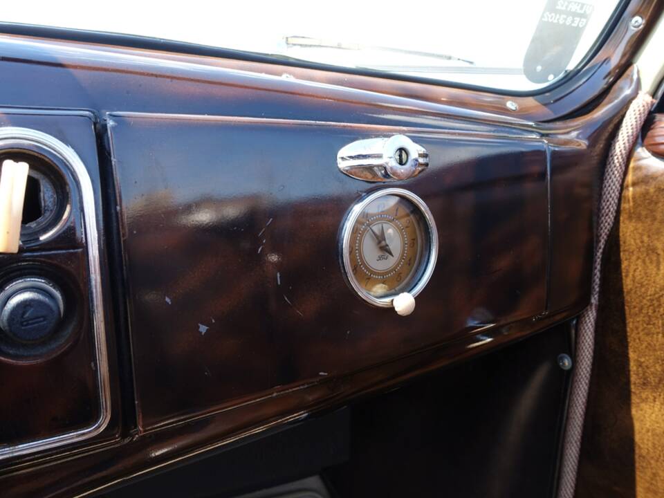 Immagine 34/44 di Ford V8 (1938)