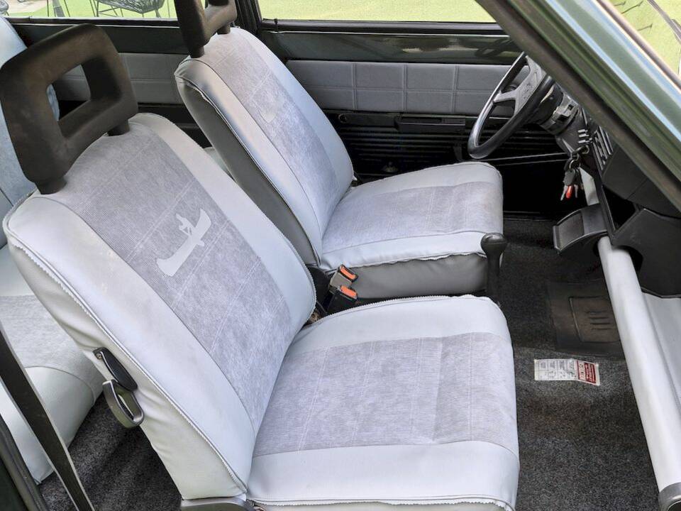 Bild 30/37 von FIAT Panda 4x4 1,0 (1989)