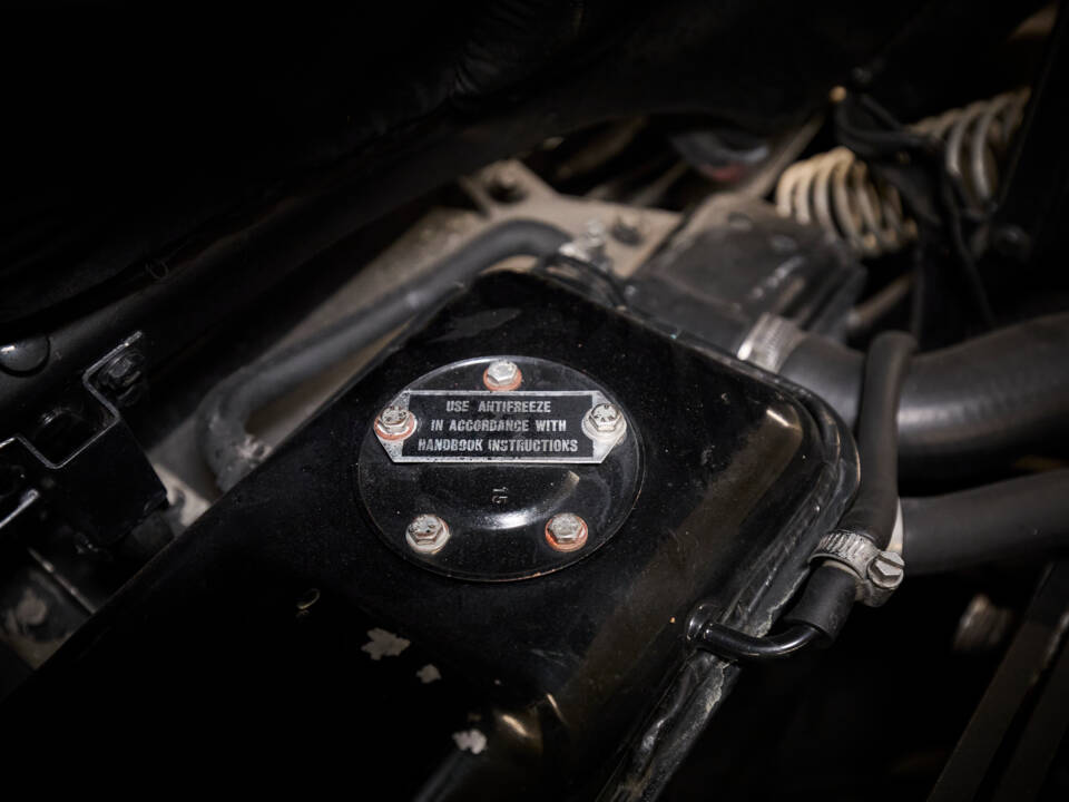 Image 79/99 of Rolls-Royce Corniche I (1979)