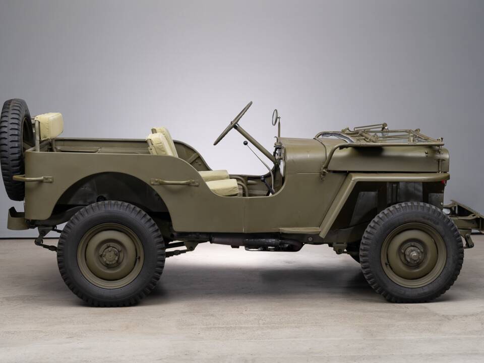 Image 6/35 of Jeep Willys-Overland CJ-3A (1944)