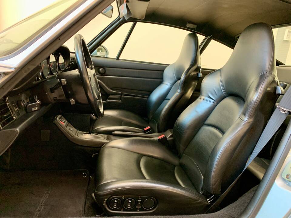 Bild 17/42 von Porsche 911 Carrera (1994)