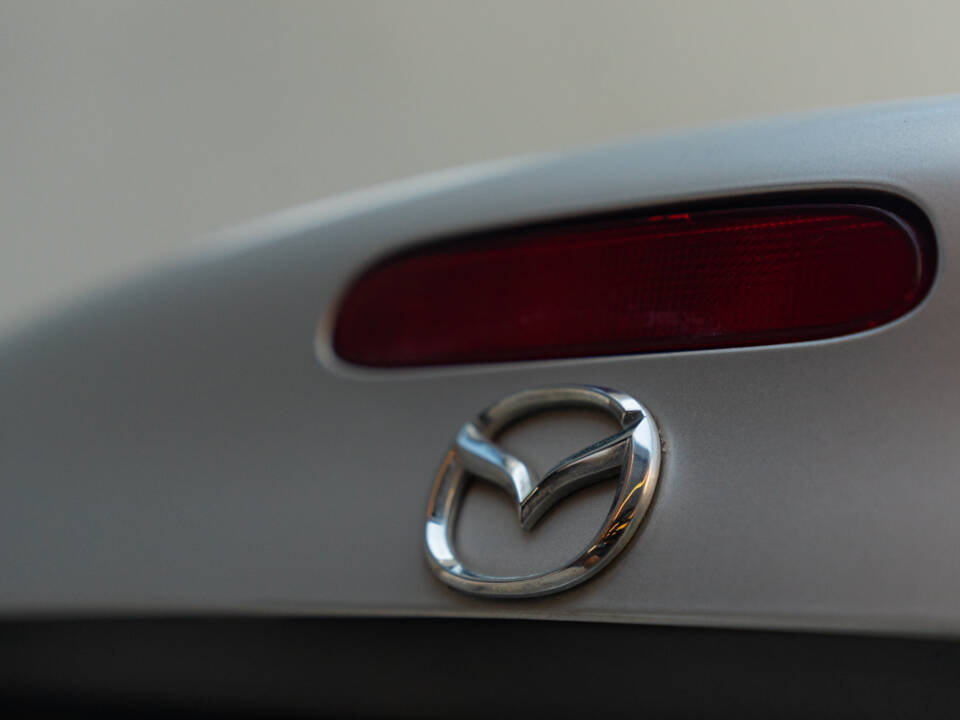 Bild 25/47 von Mazda MX-5 1.6 (2002)