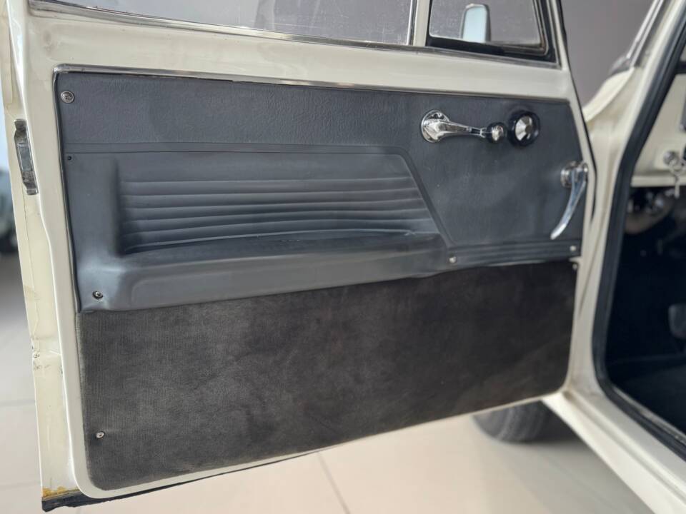 Image 44/47 of Alfa Romeo Giulia 1600 TI (1963)