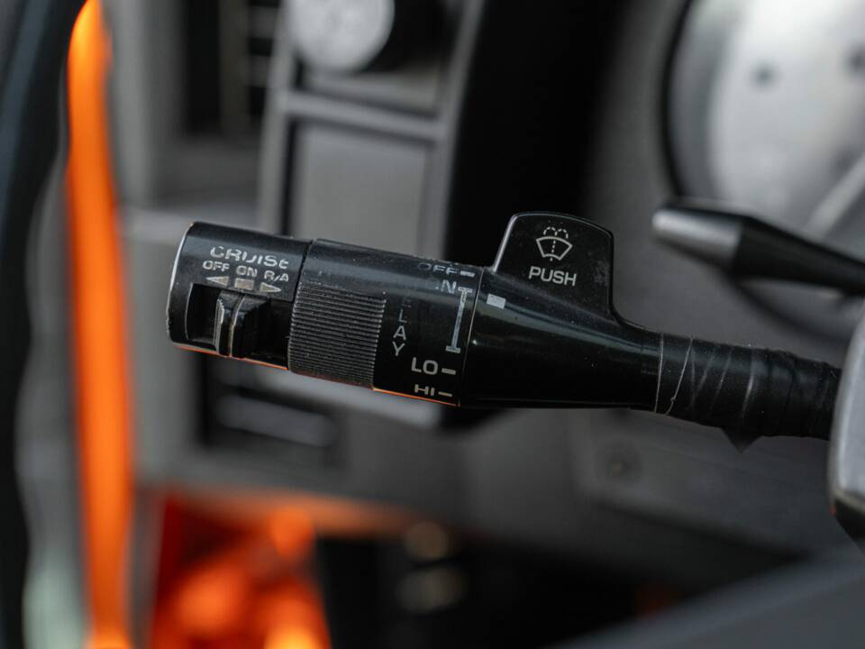 Image 47/50 of Chevrolet Camaro Z28 (1992)