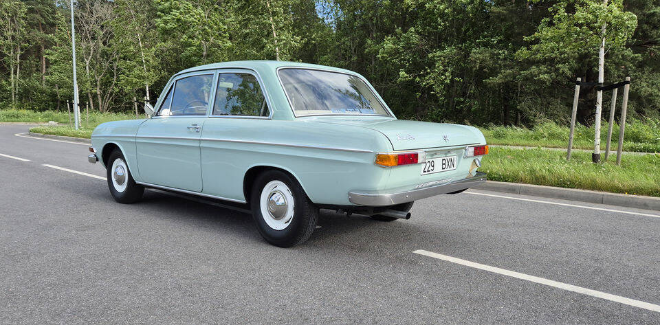 Image 5/8 of Audi 72 (1966)