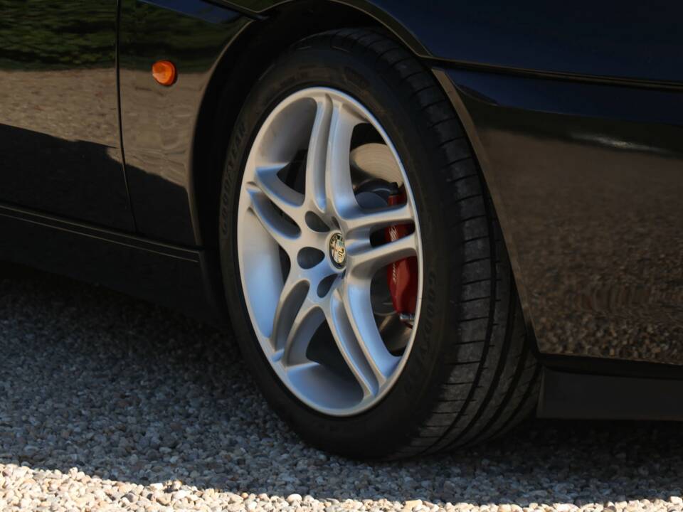 Afbeelding 50/50 van Alfa Romeo Spider 3.2 V6 24V (2003)