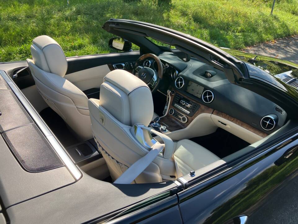Bild 12/18 von Mercedes-Benz SL 500 (2012)