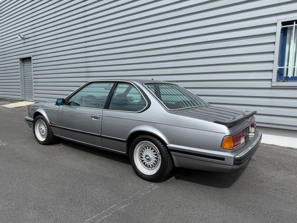 Image 2/79 of BMW M 635 CSi (1989)
