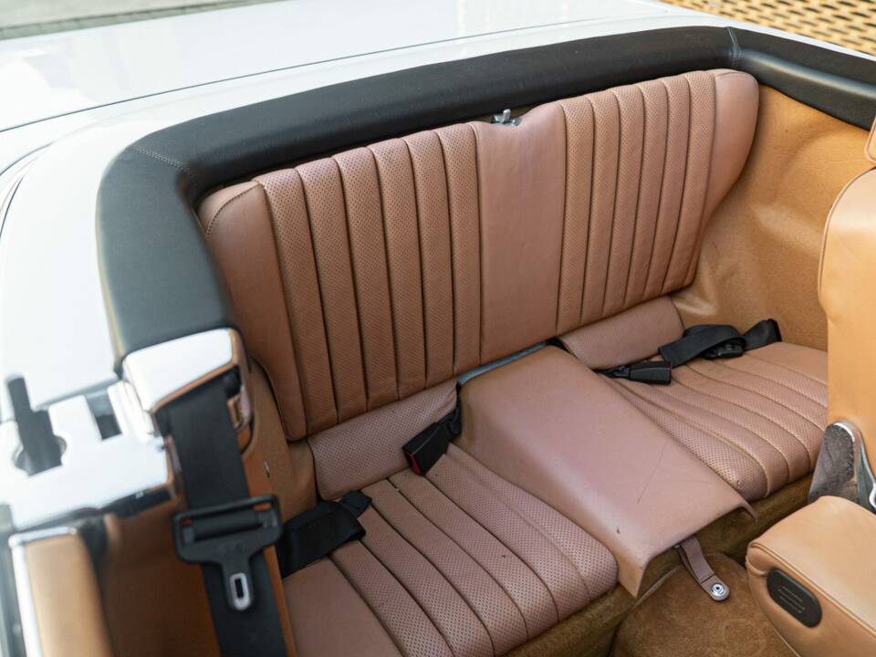 Image 30/50 de Mercedes-Benz 300 SL (1986)