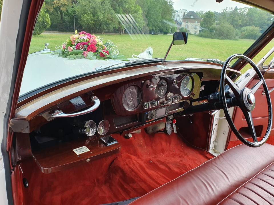 Image 8/9 de Bentley S 1 (1956)