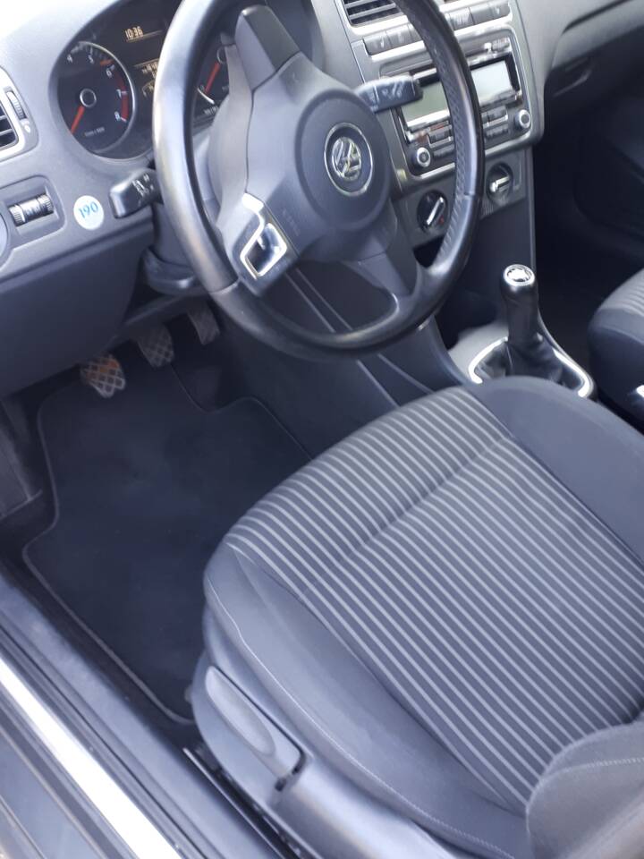 Immagine 5/12 di Volkswagen Polo IV 1.4 (2009)