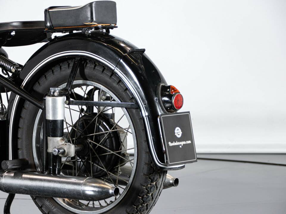 Image 9/50 de BMW R 51 (1954)