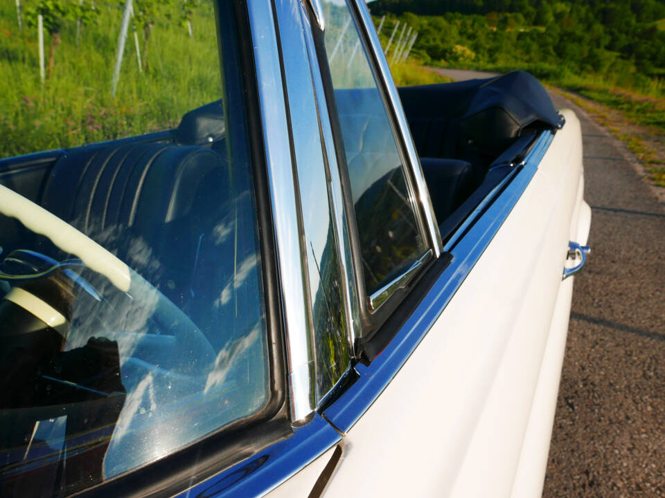 Imagen 36/56 de Mercedes-Benz 220 SE b (1962)