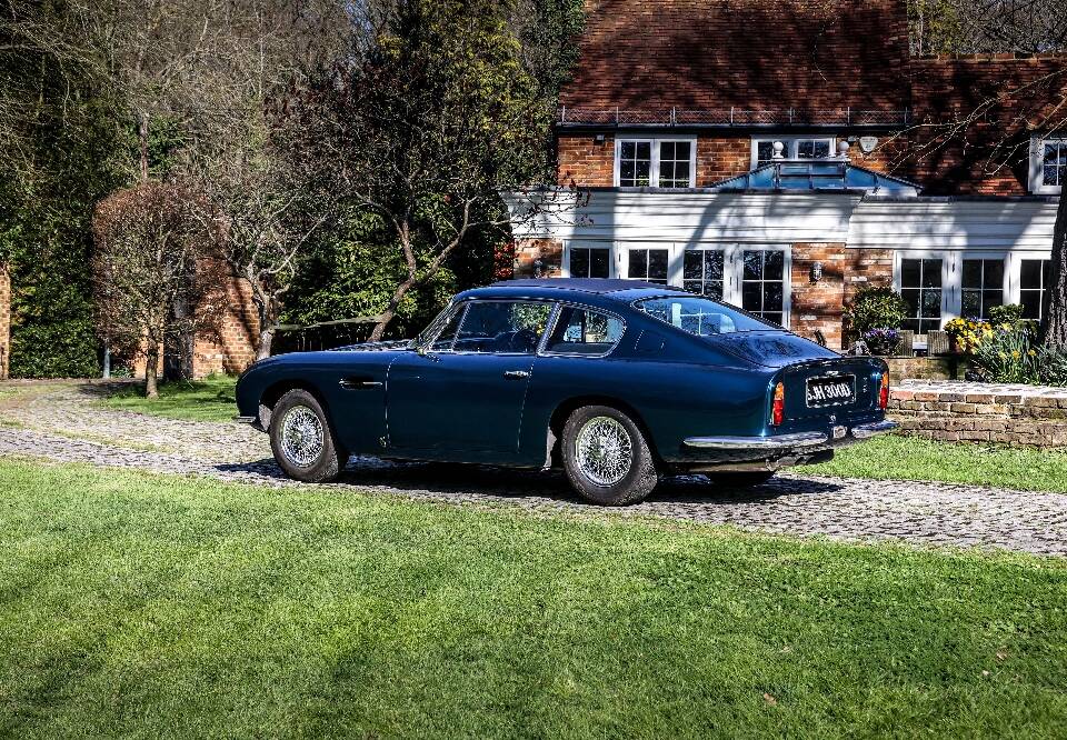 Bild 4/30 von Aston Martin DB 6 Vantage (1966)