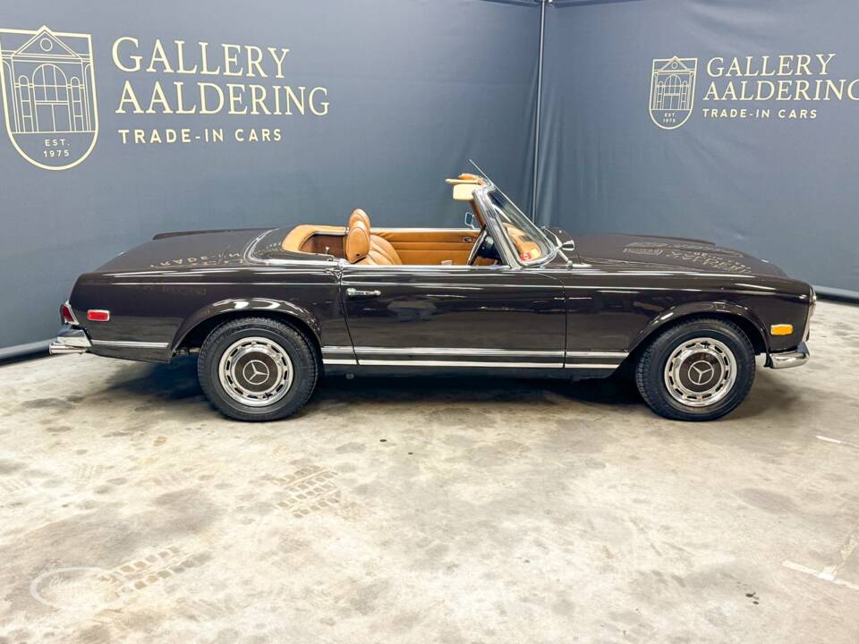 Image 10/38 of Mercedes-Benz 280 SL (1968)