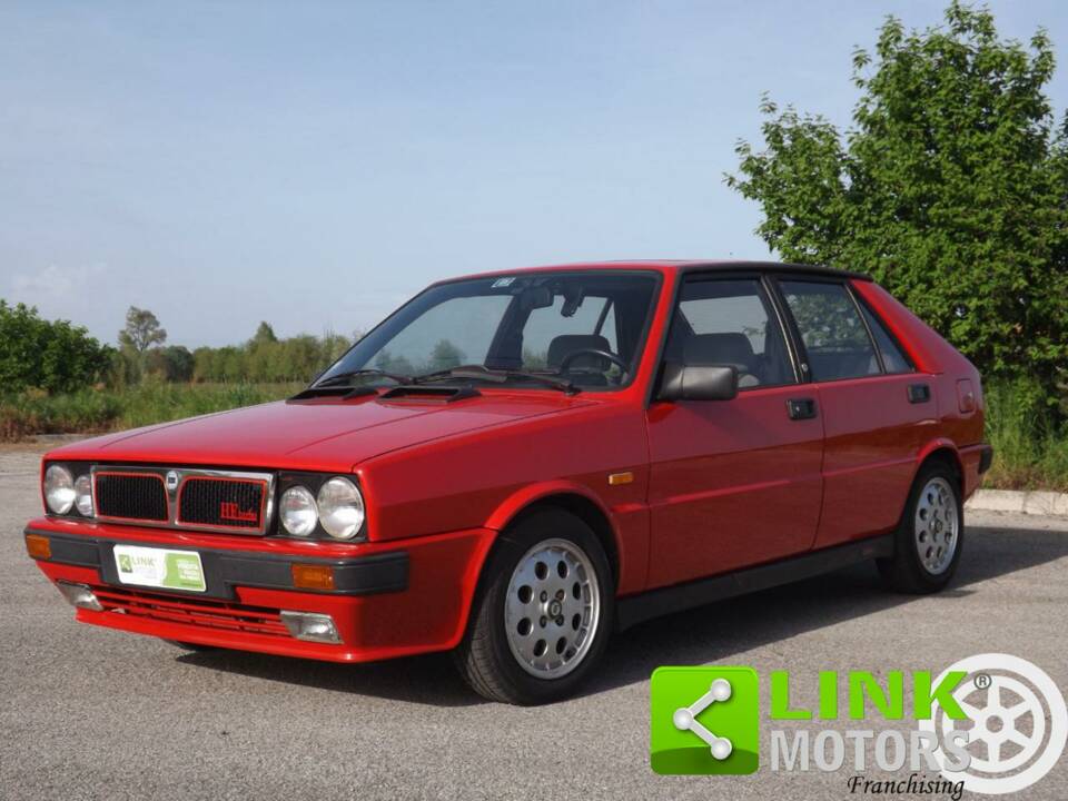Bild 2/10 von Lancia Delta 1.6 HF (1988)