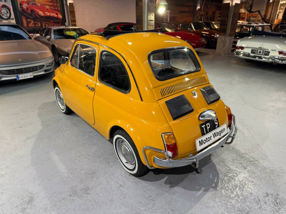 Image 40/76 de FIAT 500 L (1970)