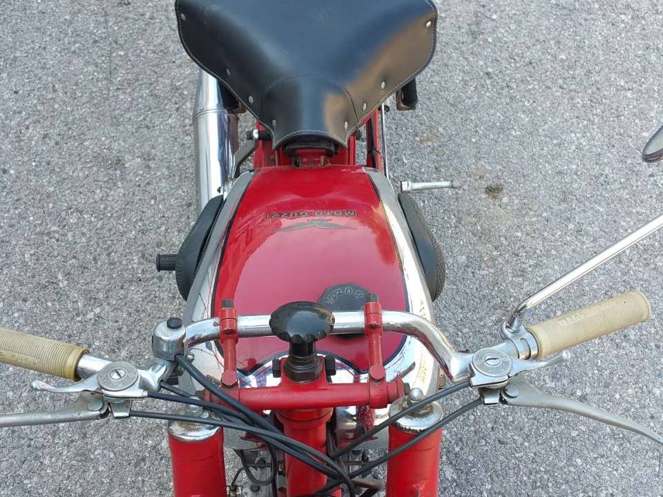 Image 4/14 de Moto Guzzi DUMMY (1949)