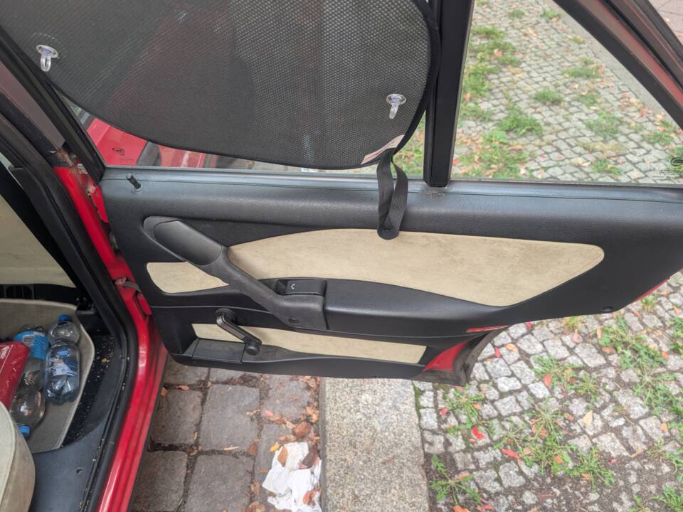 Bild 5/23 von Lancia Delta 1.6 HF (1990)