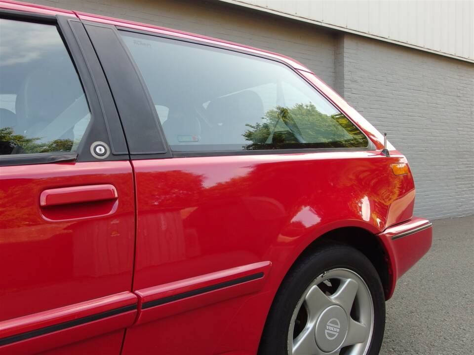 Image 38/93 de Volvo 480 ES (1995)