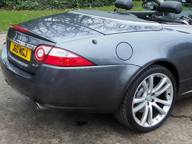 Immagine 2/50 di Jaguar XK 4.2 (2006)