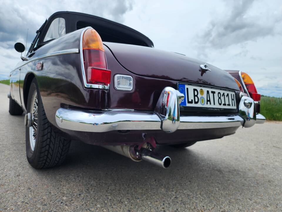 Image 4/55 of MG MGB (1969)
