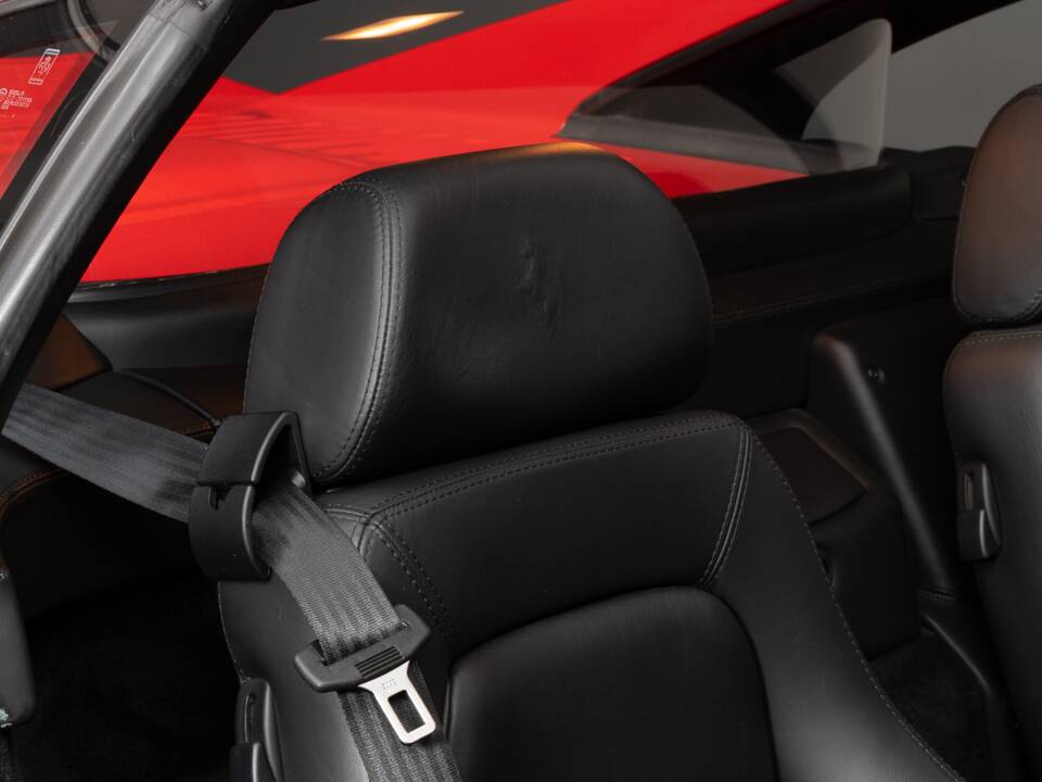 Image 29/37 of Ferrari F 355 F1 GTS (1997)